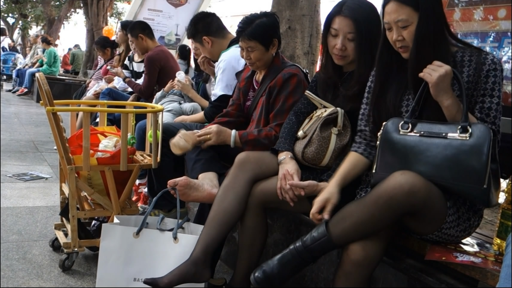 streetsnapfootm[00 00 45][20181202 112429 9]